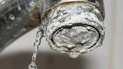 Vesi virtaa jälleen hanasta: nopea tapa poistaa kalkkikertymät suodattimesta