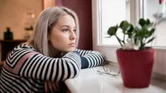 Pienistä tavoista voi jo ymmärtää, että ihminen on yksinäinen – vaikka hän ei sitä sanoisikaan