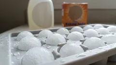 Jäädytetyt sooda- ja astianpesuainepallot palauttavat puhtauden kaikkiin saniteettilaitteisiin